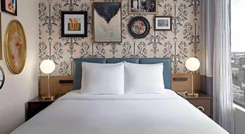 Royal St. Charles Hotel 뉴올리언스 외부 사진