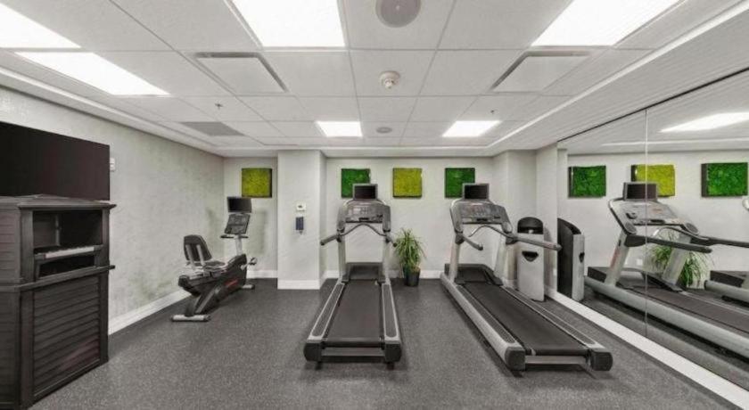 Royal St. Charles Hotel 뉴올리언스 외부 사진