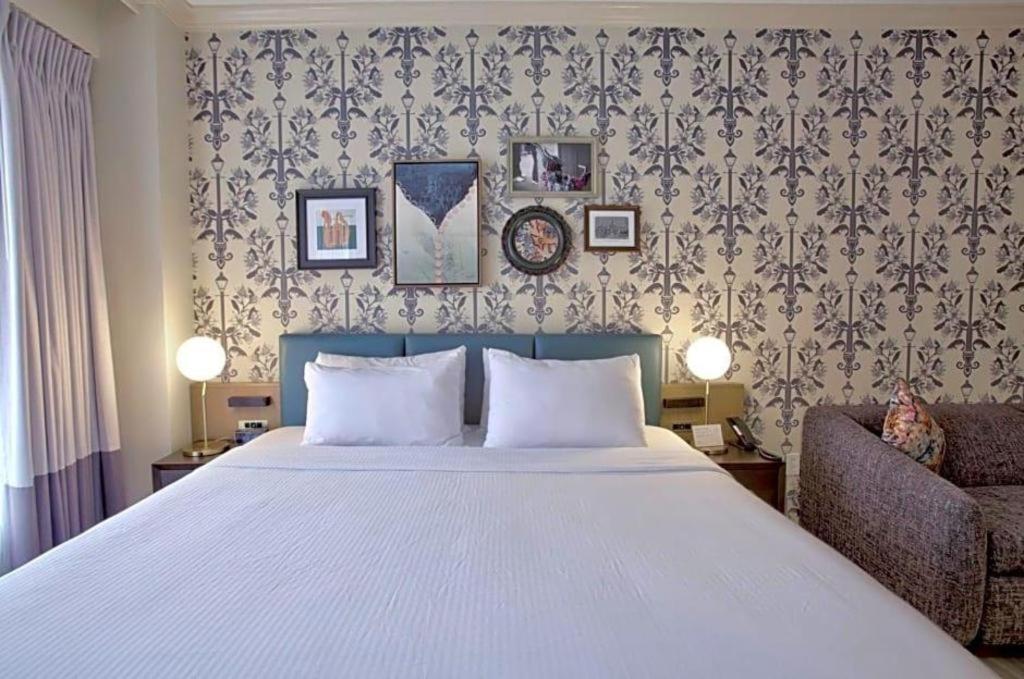 Royal St. Charles Hotel 뉴올리언스 외부 사진